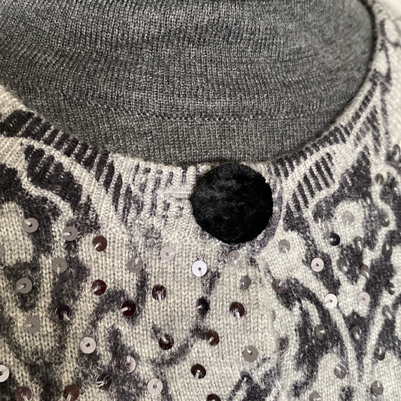 Elegance Paris one of a kind luxury cardigan! 70% wool 30% cashmere! So soft! - Picture 14 of 14